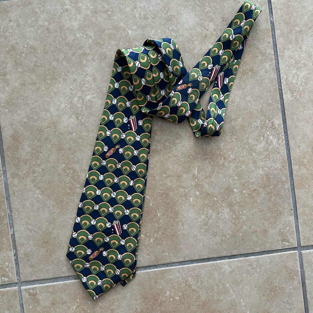 Nicole Miller Silk Baseball Field Men's Tie